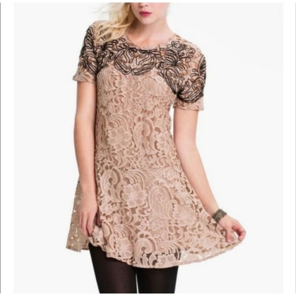 FREE PEOPLE Beautiful Dreamer Blush Black Embroidery Mini Lace Holiday Dress, XS - Picture 2 of 16